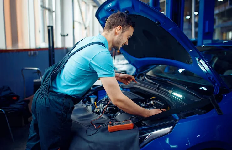 Car Repair Service Center In Pokharan Road, Thane